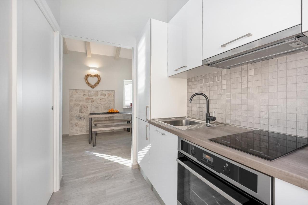 Jully Apartment With Swimming Pool Babino Polje Buitenkant foto